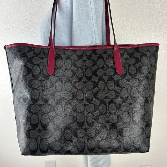 Coach Signature Canvas 5696 City Tote Bag In IM/Brown/Black Cherry-Large - Picture 2 of 16